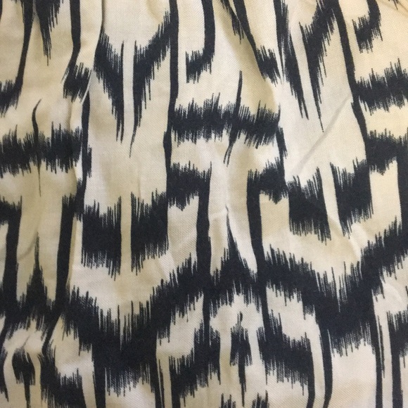 Zebra pattern romper - Picture 4 of 4